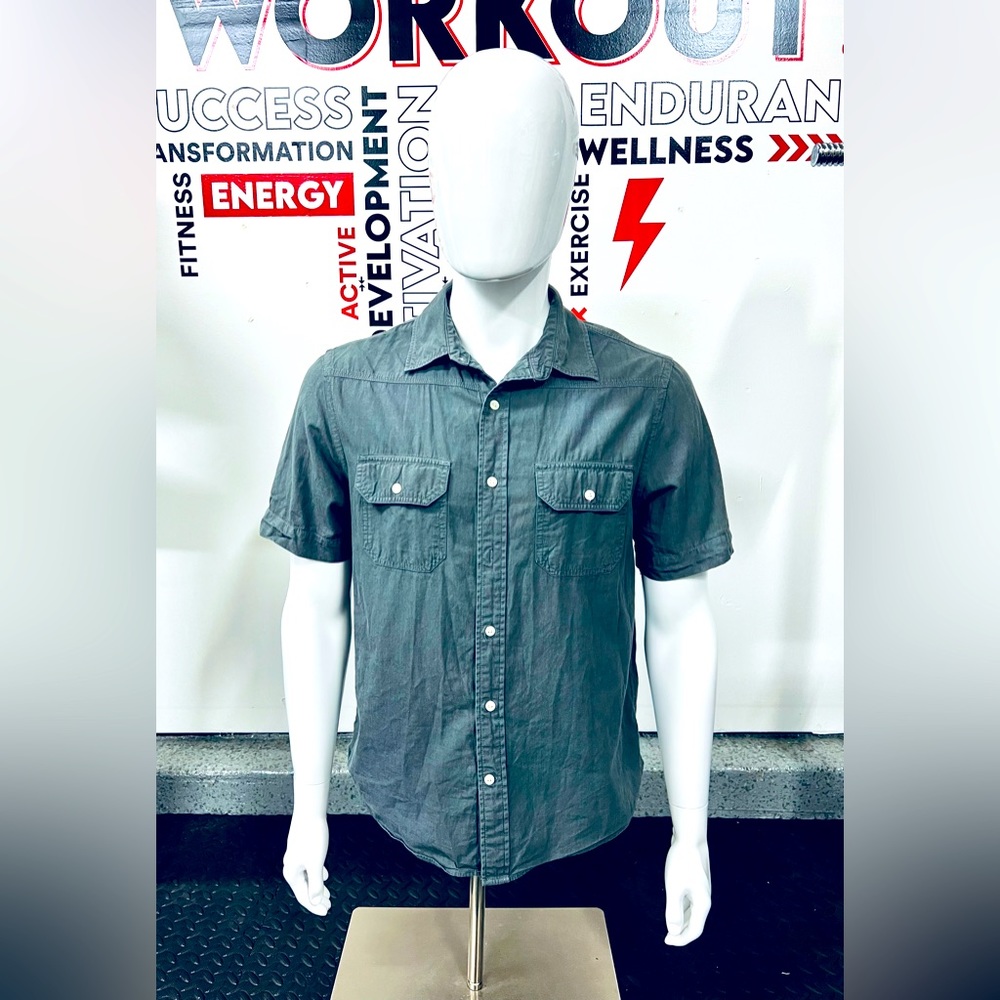 OLDNAVY Short Sleeve Collared Polo Shirt for Mens. Size Medium, Color Grey